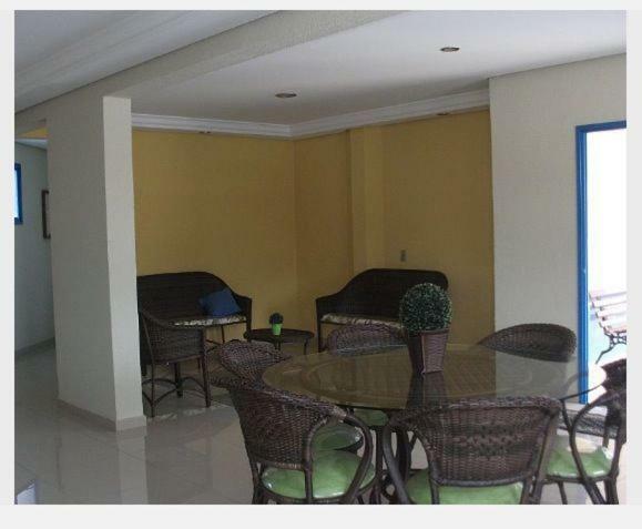 Lindo Apto Praia Martin De Sa Em Condominio Com Piscina, Estacionamento, Wi-Fi 150Mbps,Perto Do Mar!!! カラグァタトゥバ エクステリア 写真