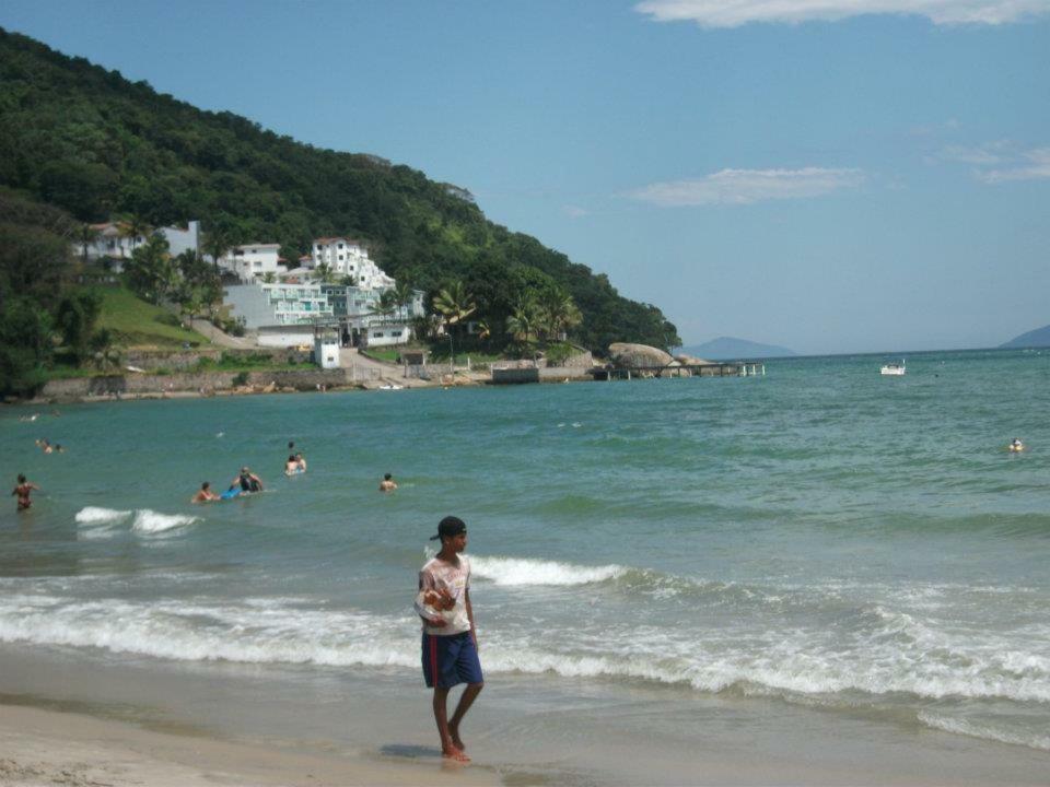 Lindo Apto Praia Martin De Sa Em Condominio Com Piscina, Estacionamento, Wi-Fi 150Mbps,Perto Do Mar!!! カラグァタトゥバ エクステリア 写真